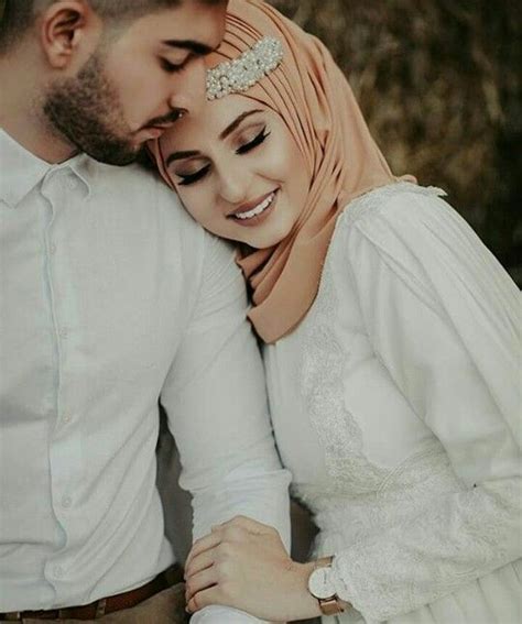 Pin By Juvii On Habibi Habibati Muslim Couple Photography Muslim