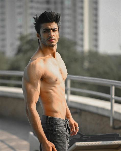 Pin By Sarthak Banga On Perfect Body Shape Perfect Body Shape Gym Men Mens Gym Short