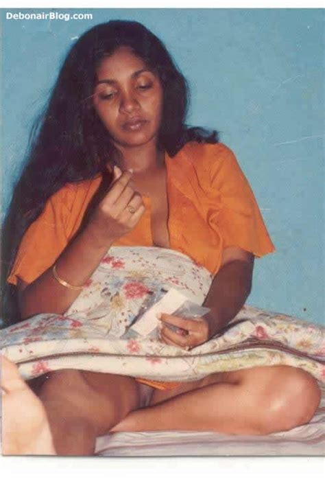 Sri Lankan Actress Nudes April