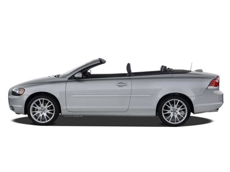 Prices shown are the prices people paid including dealer discounts for a used 2007 volvo c70 convertible 2d t5 with standard options and in good condition with an average of 12,000 miles per year. 2007 Volvo C70 Convertible - Convertible Review & Road ...