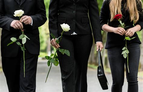 Proper Etiquette For Funerals What You Should Know I40club