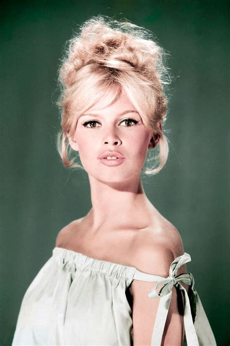 14 Best 60s Makeup Looks That Are Still Iconic Bardot Makeup 60s
