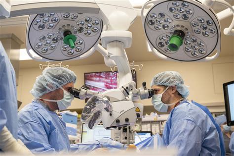 Uams Surgeons Implant Innovative Device Developed By I3r Researchers To