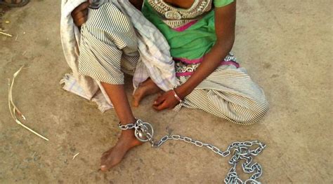 Bareilly Man ‘ties Up 17 Yr Old Daughter With Chain For Refusing To