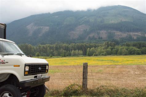 Check spelling or type a new query. Super Custom 4x4 E350 Overland Self-Contained Camper Bug ...