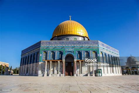 Al Aqsa Mosque On Temple Mount In Jerusalem Stock Photo Download