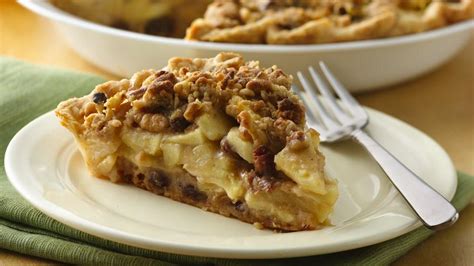 Mini apple pies with pillsbury® crust. Poppand Fresh Country Caramel Apple Pie recipe from ...