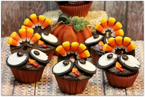 Decorative cupcakes — from the simple to the spectacular — are not just for kids. Thanksgiving Cupcake Ideas Almost Too Cute to Eat ...