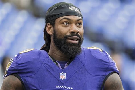 The Zadarius Smith Saga Ends With Him Wearing The Wrong Purple