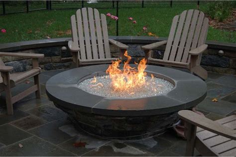 Running natural gas through a propane burner will cause it to run very lean, if at all. 35+ DIY Fire Pit Tutorials: Stay Warm And Cozy | Architecture & Design