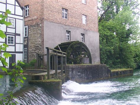 Der zugtrupp des zweiten technischen zuges durfte einen neuen mtw in. Pader (river) - Wikipedia