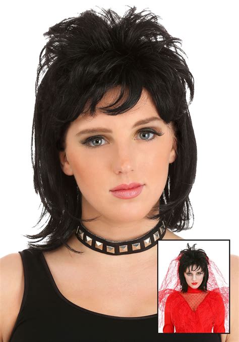 With all hallow's eve fast approaching, we know that most of you will be on the hunt for loads of fun and quirky 'dos to slay this october. 80s Rocker Wig