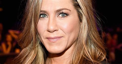 Jennifer Aniston Deeply Fears The Watery Depths