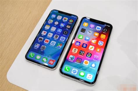 The aspect ratio of a screen is 19.5:9. 苹果iPhone X和iPhone XR区别对比 iPhone Xs和iPhone X哪个好？ - IT科技网