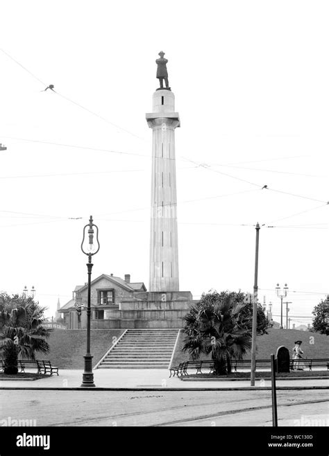 Statue Of Robert E Lee New Orleans Hi Res Stock Photography And Images