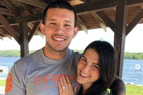 Look Javi Marroquin Engaged To Lauren Comeau