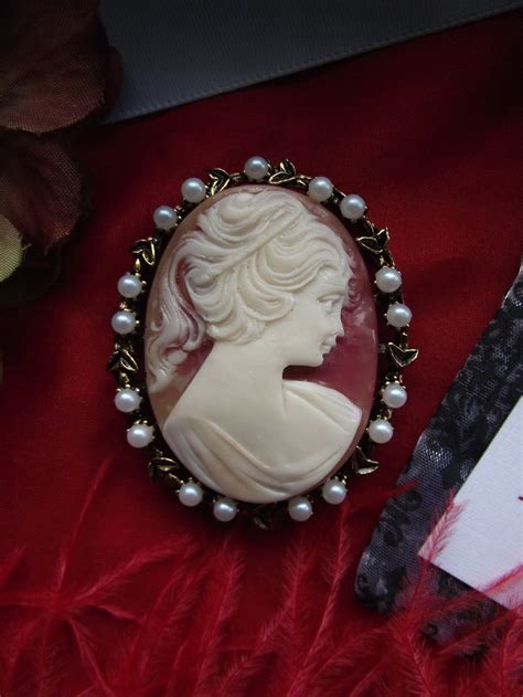 P 0016 Vintage Cameos With Pearls Pendant Victorian Cameo Etsy