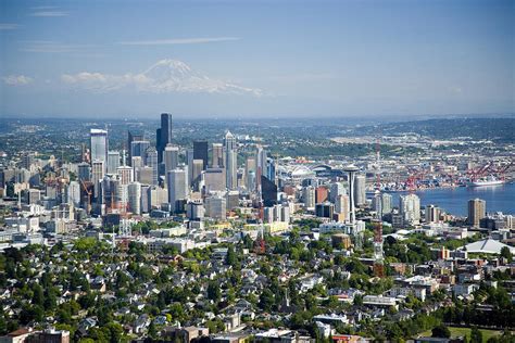 Downtown Seattle Skyline Mt Rainier Photograph By Andrew Buchananslp