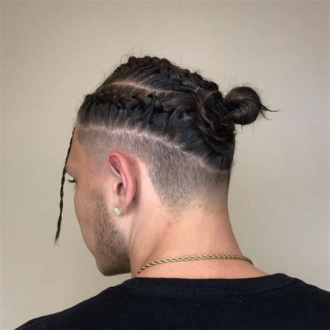 In this picture, you can see how the tight sides slowly graduate to textured top, finishing the look with a sense of. 21 Best Taper Fade Haircuts for Long Hair (2020 Trends)