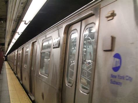 Woman Fights Back After Attack From Subway Masturbator Nypd Says