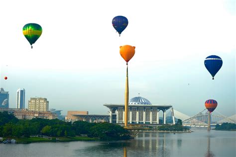 Putrajaya Hot Air Balloon Fiesta 2013