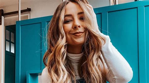 Zoella Dropped By Gcse Board Over Website Round Up Of Sex Toys News