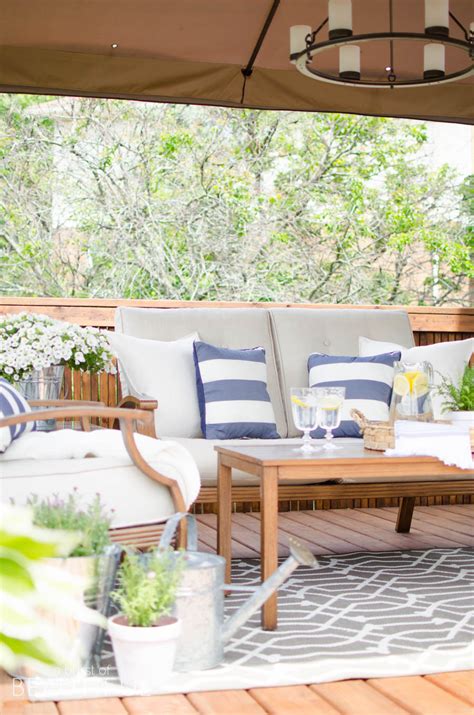 Tips For Creating A Cozy Outdoor Living Space 4285 Nick Alicia