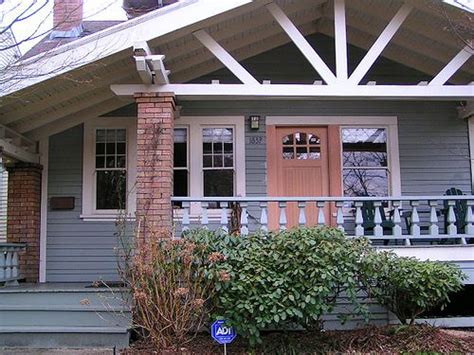 se portland hawthorne neighborhood bungalow