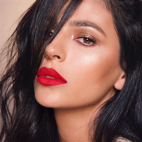 Tenipanosian Bronzed With Red Lippy Red Lips Makeup Look Rose Gold