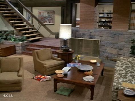 the brady bunch house through the years hooked on houses