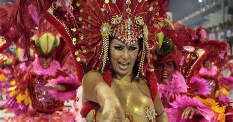 Rio De Janeiro Carnival 2012 Kicks Off In Brazil World News Mirror