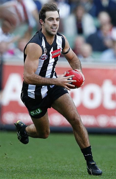 Steele Sidebottom Inspires Collingwood To 23 Point Win Over Essendon On