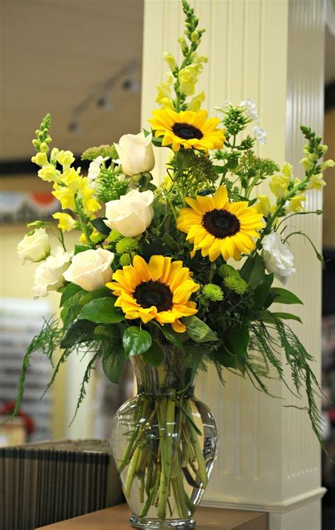 Beautiful Arrangement Sunflowers White Roses Yellow Snapdragons