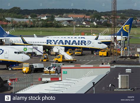 Ryanair Aircraft At Glasgow Prestwick Airport Prestwick South Stock