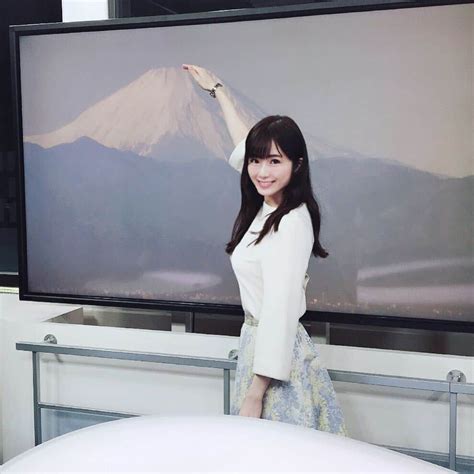 榎本麗美さんのインスタグラム写真 榎本麗美instagram「★ 熊本で地震があり、驚いた年始。 皆さま、大丈夫でしたでしょうか 今年もよろしくお願い致します。 私は、2019年