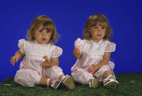 Twins1998 Mary Kate And News Photo