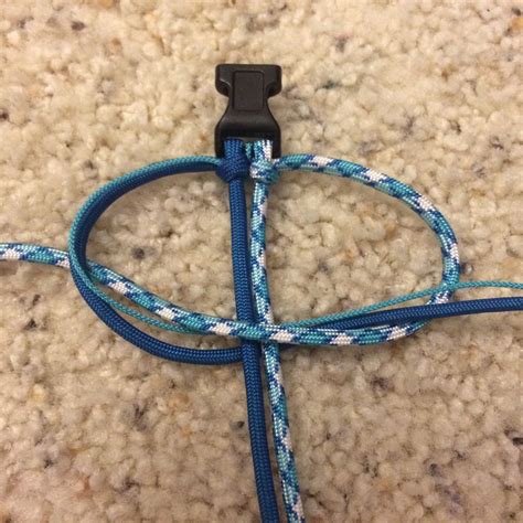 Learn how to braid with this page! Paracord Bracelet Instructions | Paracord supplies, Paracord braids and Paracord bracelets