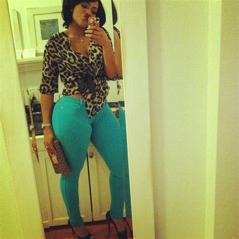 Red Bottoms X Jeans X Mega Ass Wdeelishis Im In Love With This Chick