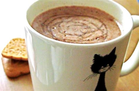 Recette du vrai chocolat chaud avec du chocolat en tablette