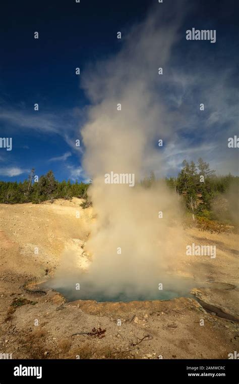 Thermal Hot Springs Hi Res Stock Photography And Images Alamy