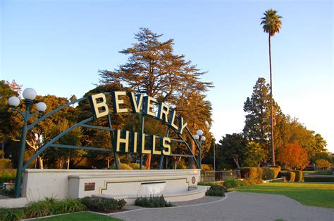 The building houses government offices, including the beverly hills legislative body, and provides public records, government services, and information about beverly hills services. Beverly Gardens Park