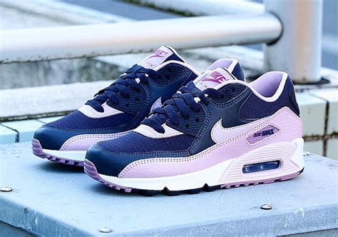 Nike Air Max 90 Wmns Plum 325213 059 Info