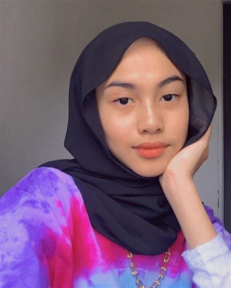5 095 Sukaan 83 Komen Leyamia Di Instagram Hijab Instagram