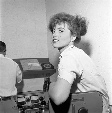 Tina Louise Records Her Only Album It S Time For Tina 1957 Old Photo 11