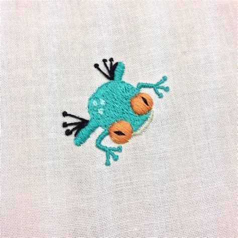Frog Embroidered Embroidery Inspiration Embroidery Art Embroidery