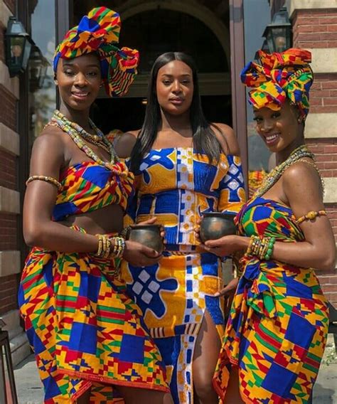 Clipkulture Beautiful Ghanaian Bride And Her Maids In Traditional Wedding Attire