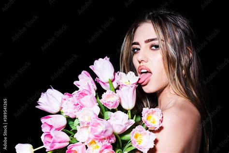 Foto De Sensual Girl With Tongue Tulips Blowjob Kiss Sensual Tongue