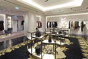 Alexander McQueen Flagship Store in Paris | LES FAÇONS