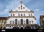 Fachada de la Iglesia de San Miguel, Michaelskirche en Munich, Alemania ...