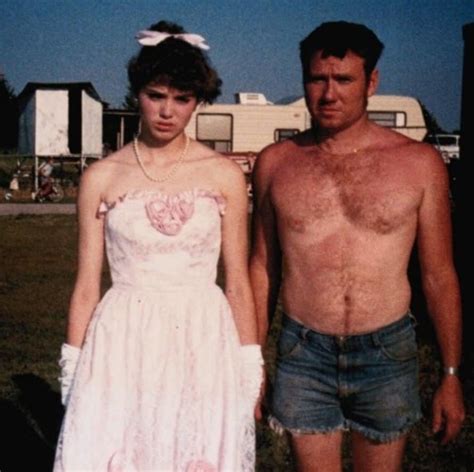 10 Of The Most Hilariously Awkward Prom Photos Youve Ever Seen